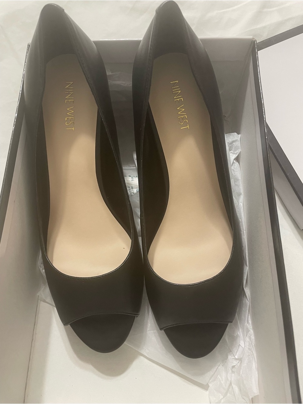 Sophisticated Nine West Black Peep-Toe faux Leather Pumps